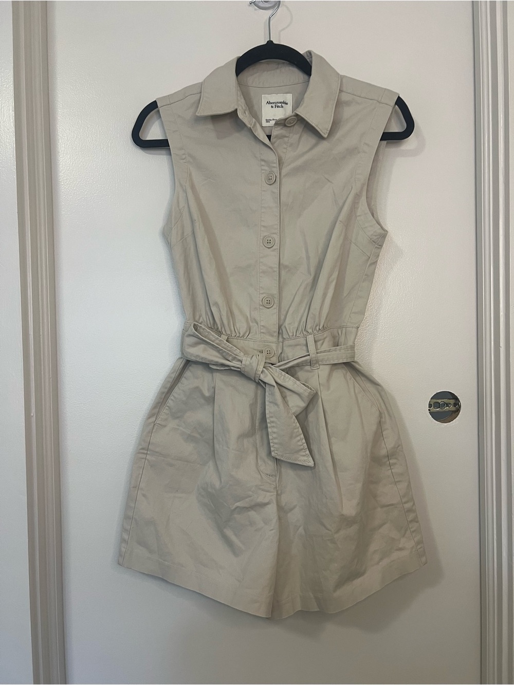 Abercrombie & Fitch Utility Romper in Beige Tie-Waist Summer Minimalist